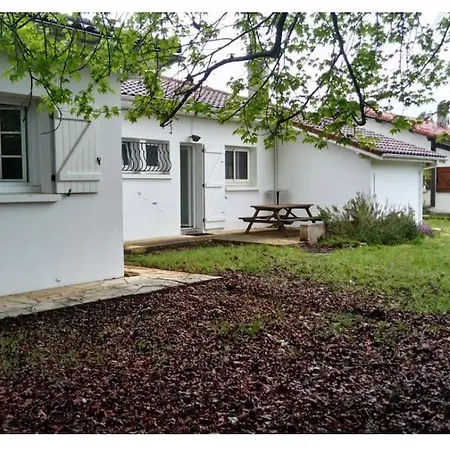 펜션 Maison 4 Avec Jardin *